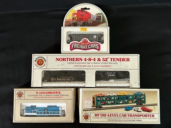Bachmann N Scale Powered Locomotives, Tri-level Car Carrier And Hopper