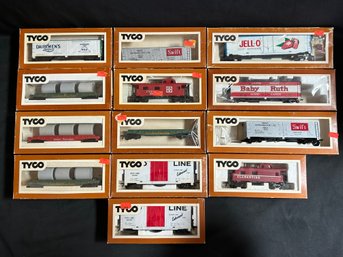 Tyco HO Scale Model Train Cars - Variety Of Cars And Rail Lines (#2)