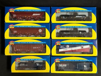 Athearn HO Scale Ready To Roll Model Train Cars - BNSF, NP, MRL