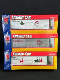 Life Like HO Scale Holiday / Christmas Train Freight Cars