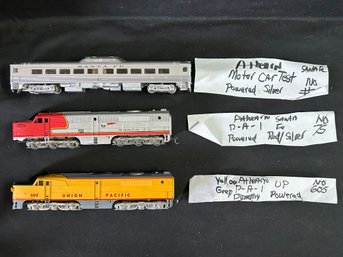 Athearn HO Scale Powered Locomotives - Santa Fe And Union Pacific