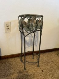 Metal Plant Stand With Leaf Design