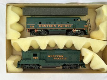 Athearn Special Edition HO Scale Powered And Dummy Locomotives - Western Pacific