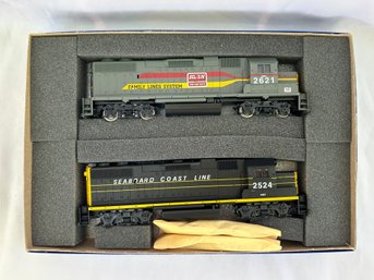 Athearn Special Edition HO Scale Powered And Dummy Locomotives - CSX Repaints Seaboard Coast Line (#2)