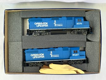 Athearn Special Edition HO Scale Powered And Dummy Locomotives - Conrail