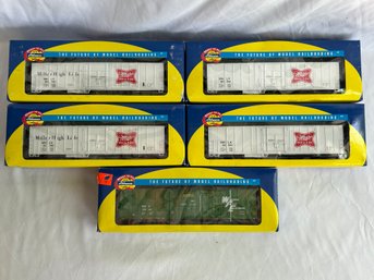 Athearn HO Scale Ready To Roll 57ft Reefer Cars - Miller Brewing Company And Western Fruit Express