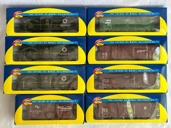 Athearn HO Scale Ready To Roll Boxcars - BNSF, BN, NP, Rio Grande