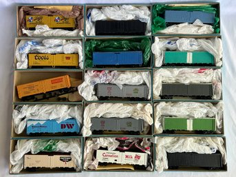 Athearn HO Scale 40ft Reefer Cars - Variety Of Rail Lines And Undecorated