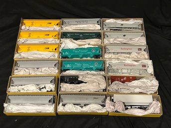 Accurail Model Train Cars - Undecorated, CB&Q, C&NW, GN, NP, GM&O, Burlington, AD&N