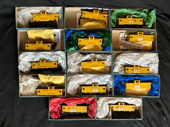 Athearn Wide Vision Caboose Assortment - Union Pacific