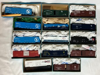 Athearn 50ft Boxcars And A Reefer - Variety Of Rail Lines