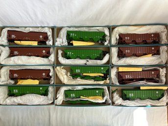 Athearn HO Scale Pullman Standard And Centerflor Hoppers - BNSF