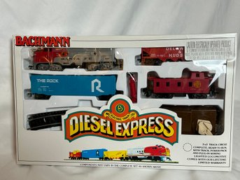 Bachmann HO Electric Train Set Diesel Express (#3)