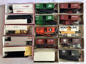 McKean HO Scale Boxcars And Trailers - Variety Of Rail Lines