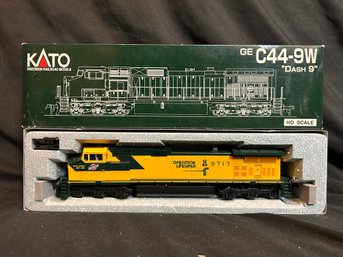 Kato C44-9W HO Scale Powered Locomotive - CNW