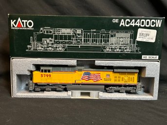 Kato AC4400CW HO Scale Powered Locomotive - Union Pacific