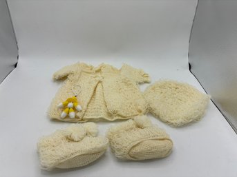 Antique Infant Outfit In Excellent Condition