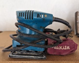 Makita Finishing Sander Electric