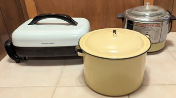 Vintage Cooker-fryer, Proctor Silex Electric Skillet, And Yellow Black Enamelware Pot.