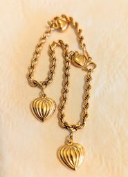 18 KT Gold Sweetheart Charm Bracelet.  Shiny & Bright Heart Charms On Rope Chain. 5.14 Grams.
