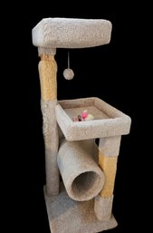 Cat Tree With Cat Toys