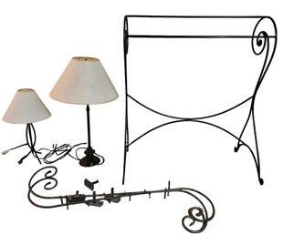 Wrought Iron Decor With Two Lamps