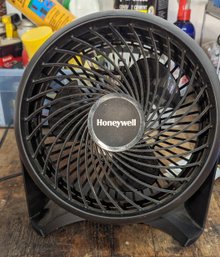 Honeywell Small Black Fan