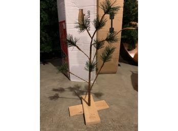 Charlie Brown/Snoopy Christmas Tree