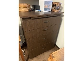 4 Drawer Dresser With Pullout Shelf