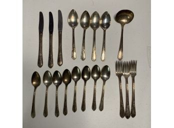 WM A Rogers A1 Plus Oneida LTD. Silverware