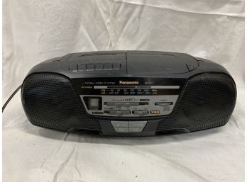 Panasonic Portable CD, Cassette, AM/FM Radio Player