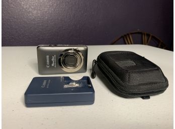 Canon Powershot ELPH 100 HS With Case And Battery Charger