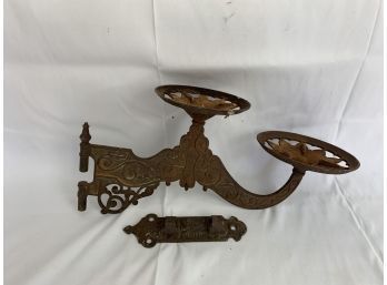 Victorian Cast Iron Double Oil Lamp Arm