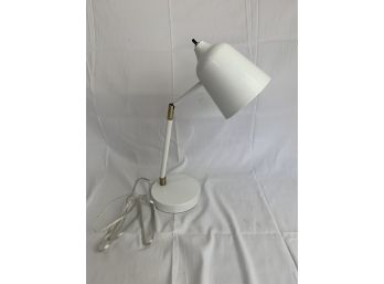 Modern Style White Desk Lamp