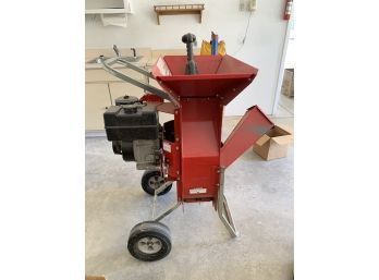 Troy Bilt Tomahawk Wood Chipper / Shredder