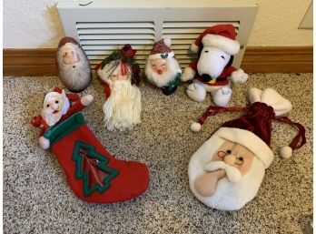 Assortment Of Santa Claus Decor (#2)