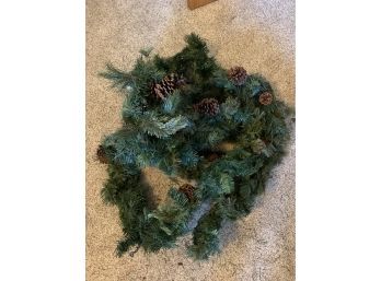 10ft Garland With Pinecones