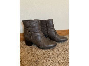 Natural Sole Boots Womens Size 8