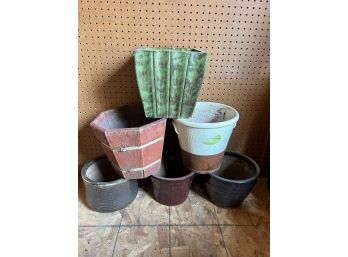 Group Of 6 Flower Pots