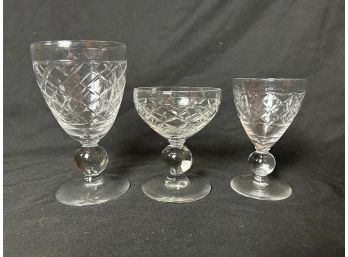 Elegant Glassware With Ball Stem - Set Of 25