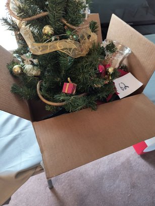 Christmas Decoration W/ Mini Tree