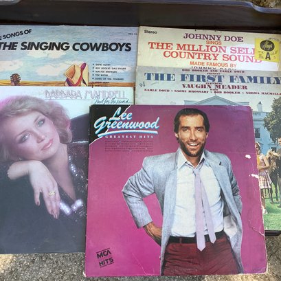 5 Vinyl Albums, Singing Cowboys, Barbara Mandrell, Lee Greenwood, First Family, Johnny Cash Songs