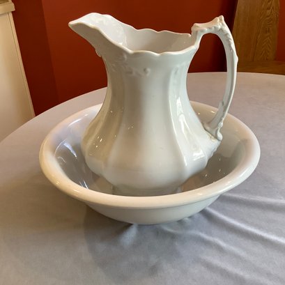 Antique Pitcher And Washbasin: Royal Ironstone China Johnson Bros England Pitcher And Meakin Basin