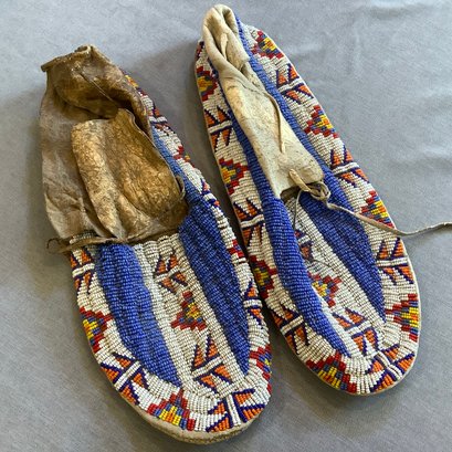 19th Century Native American Beaded Moccasins With Rawhide Soles And Tongue, Leather Cord Tie, Authentic