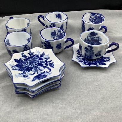 Pretty 12 Piece Cup And Saucer Set, Blue And White Porcelain