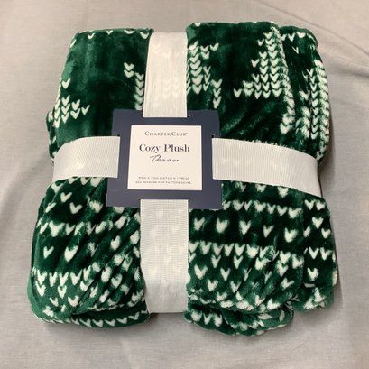Brand New Charter Club Cozy Plush Throw Blanket Fair Isle Reindeer Pattern In Green And White