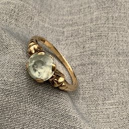 10K Gold Ladies Ring With Round Stone