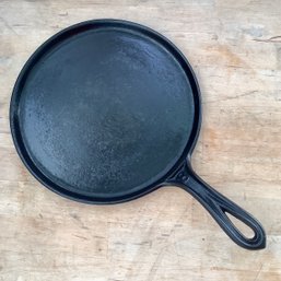 Oldie But A Goodie, Cast Iron Fry Griddle, No 8 . 9 1/2 Inch Diameter.