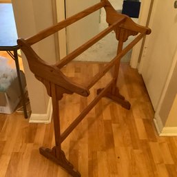 Quilt Rack With 3 Bars