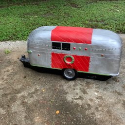 LARGE And RARE Airstream Christmas Decoration. This Is Almost 4 Ft X 2 Ft